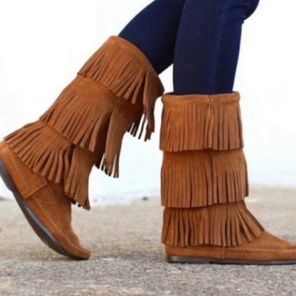 Minnetonka Three-Layer fringe suede boots Size 9 - Picture 1 of 10